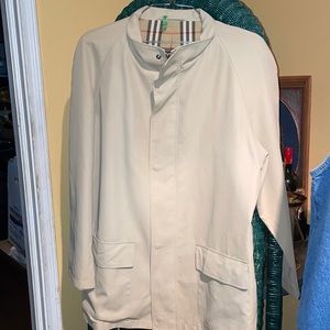 Burberry car vintage coat. Light weight